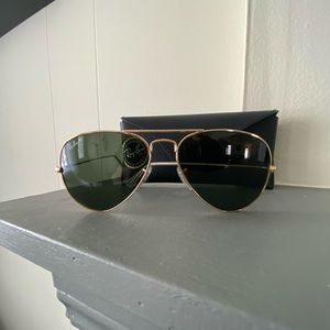 Ray-Ban Classic Aviators